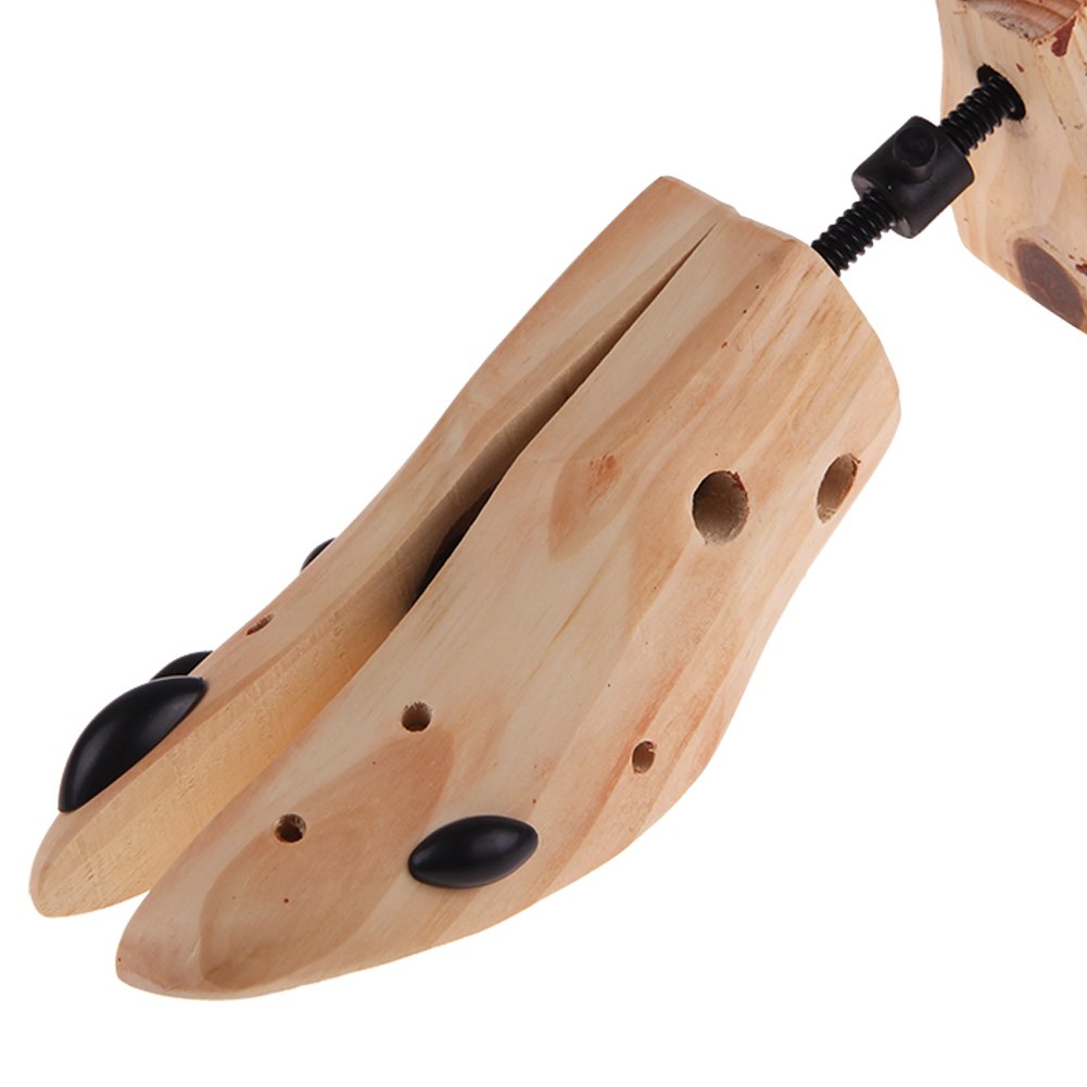 stretching shoes with shoe tree