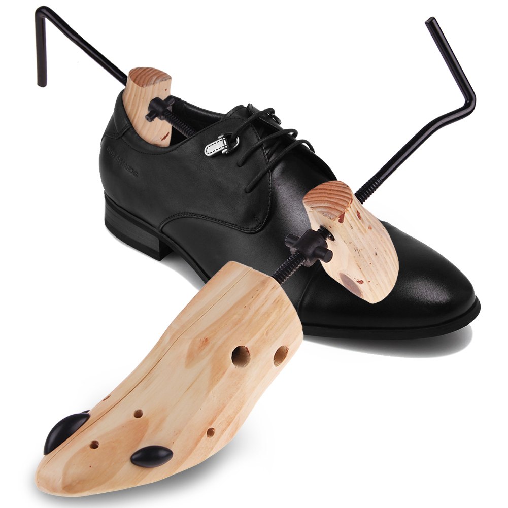 stretching shoes with shoe tree